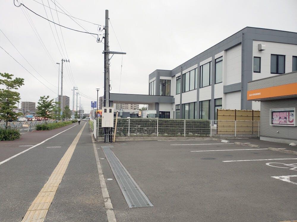 仙台大野田郵便局が右に見えたら目的地はすぐそこです。