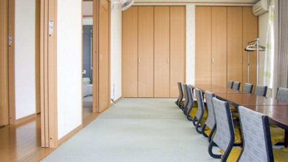 八尾葬儀社やすらかホール