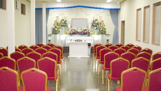 八尾葬儀社やすらかホール