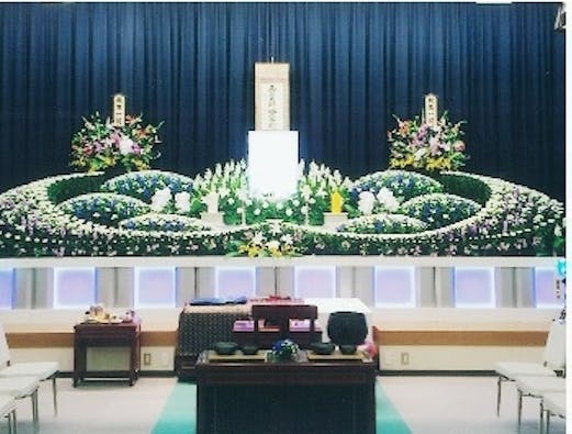 カゴタツホール