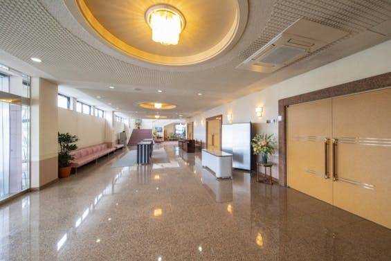 こすもすロイヤルホール