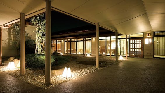 サン・ライフ 南多摩総合ホール