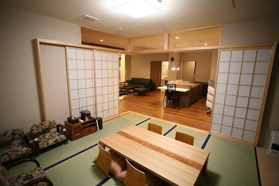 VIPシティホール西加茂