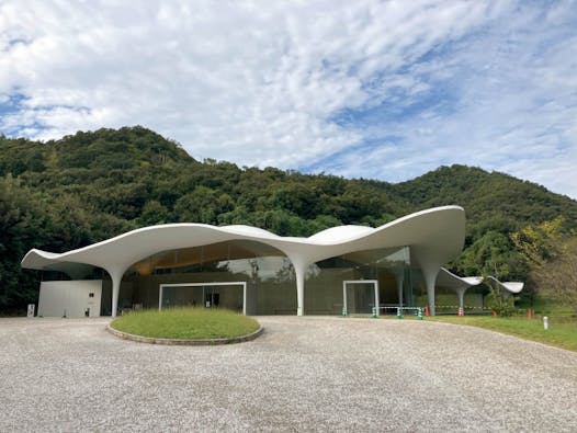 瞑想の森 市営斎場