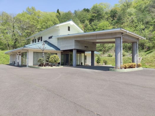 三次市甲奴斎場紅梅苑