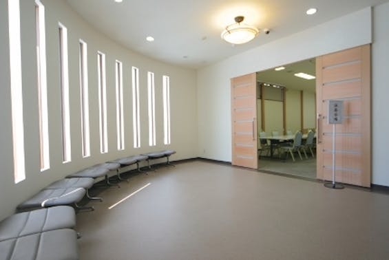 エール葬祭会館ひかり(新館・本館)