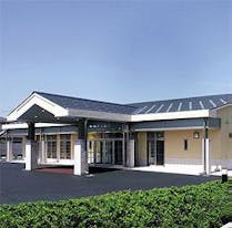 メモリーナ西加茂 にすけ会館 / フューネラルリビング・ルームプリエール