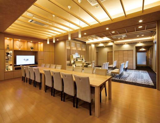 自由な家族葬 千の風 宝塚歌劇場前ホール