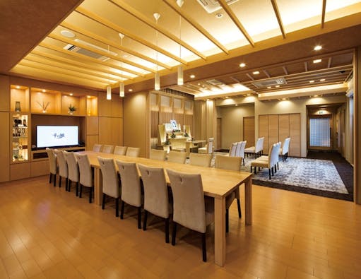 自由な家族葬 千の風 宝塚歌劇場前ホール