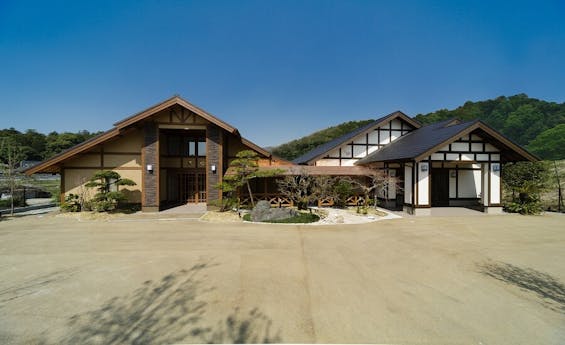 日生中央飛翔殿