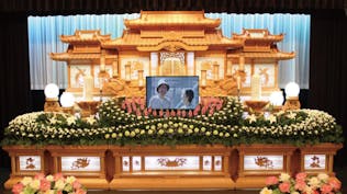 和泉府中メモリアルホール