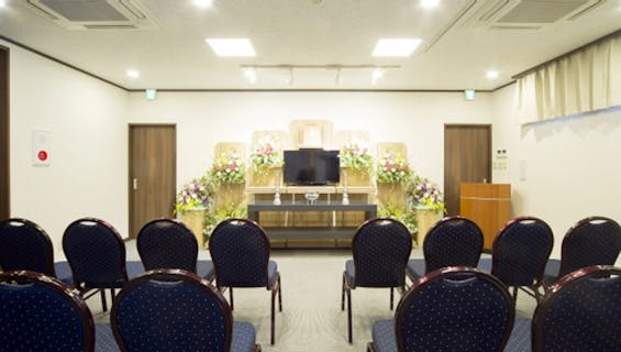 虹のホールうご