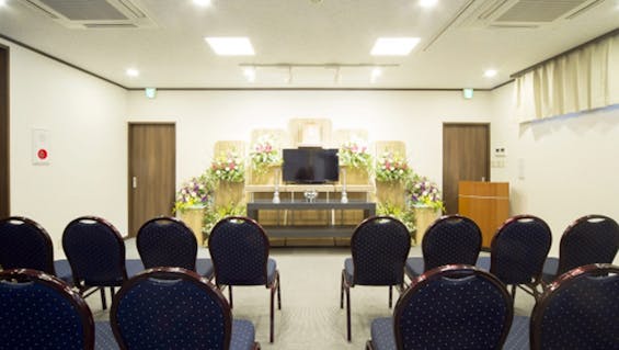 虹のホールうご