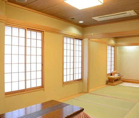 フェニックスホール 四ツ山玉泉院