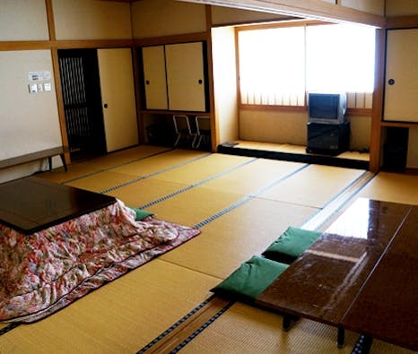 フェニックスホール 四ツ山玉泉院