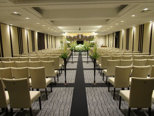 セレモール泉 市名坂