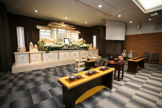 VIPシティホール塚野目