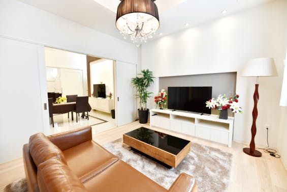 小さな森の家 柏豊上