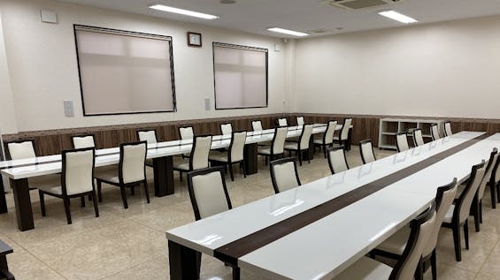 ファミリーホール三本松