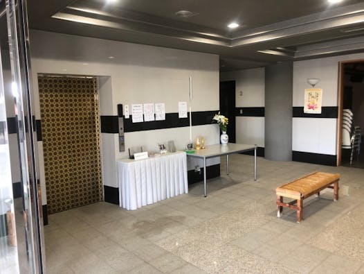 慈眼寺保土ヶ谷別院 雀集殿