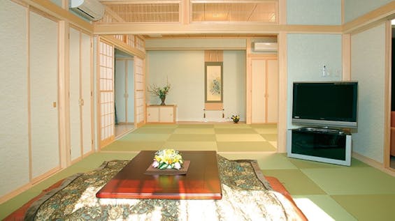 日典ラサ 華弥堂 さわの（日典ラサ太田併設）