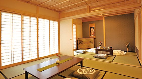  日典ラサ 華弥堂 高崎（日典ラサ中山併設）