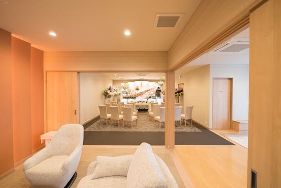 自由な家族葬 千の風 寝屋川西ホール