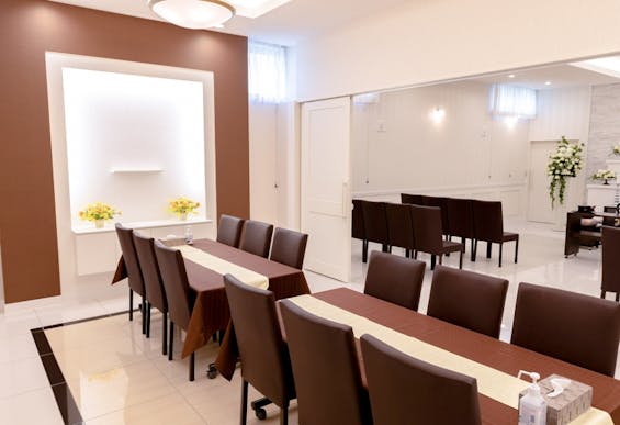 小さな森の家 石岡若松