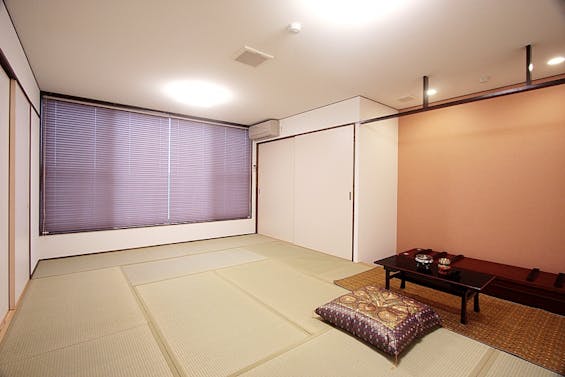 かずやコスメディア 勝立斎場・家族葬ホール勝立