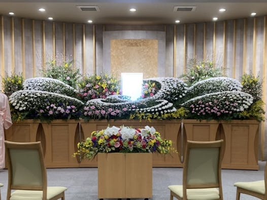 ファミリホール四季 花安本館