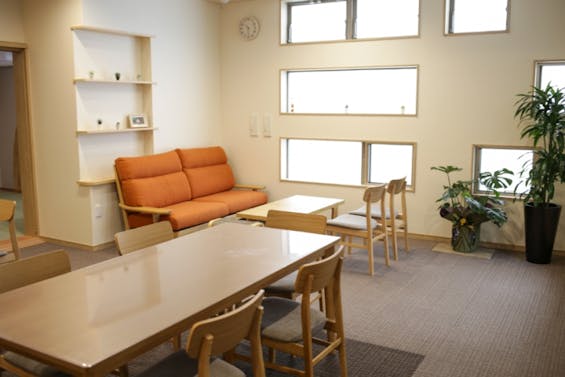 ファミリーホール四季　しんえい（花安）