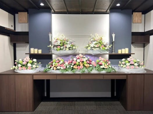 家族葬の花水木 京極邸宅花灯り 丸亀中府津森セレモニーホール