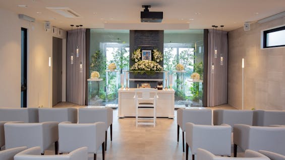 玉泉院家族葬邸宅中島