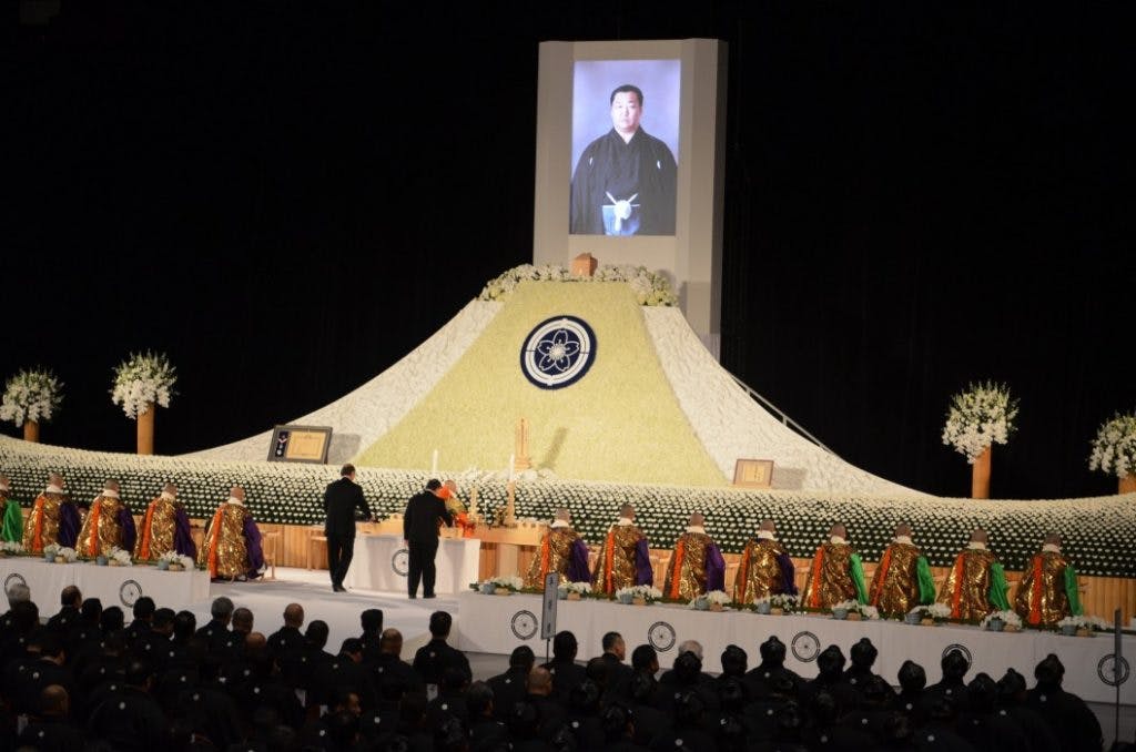 第55代横綱、北の湖さんの相撲協会葬 | はじめてのお葬式ガイド