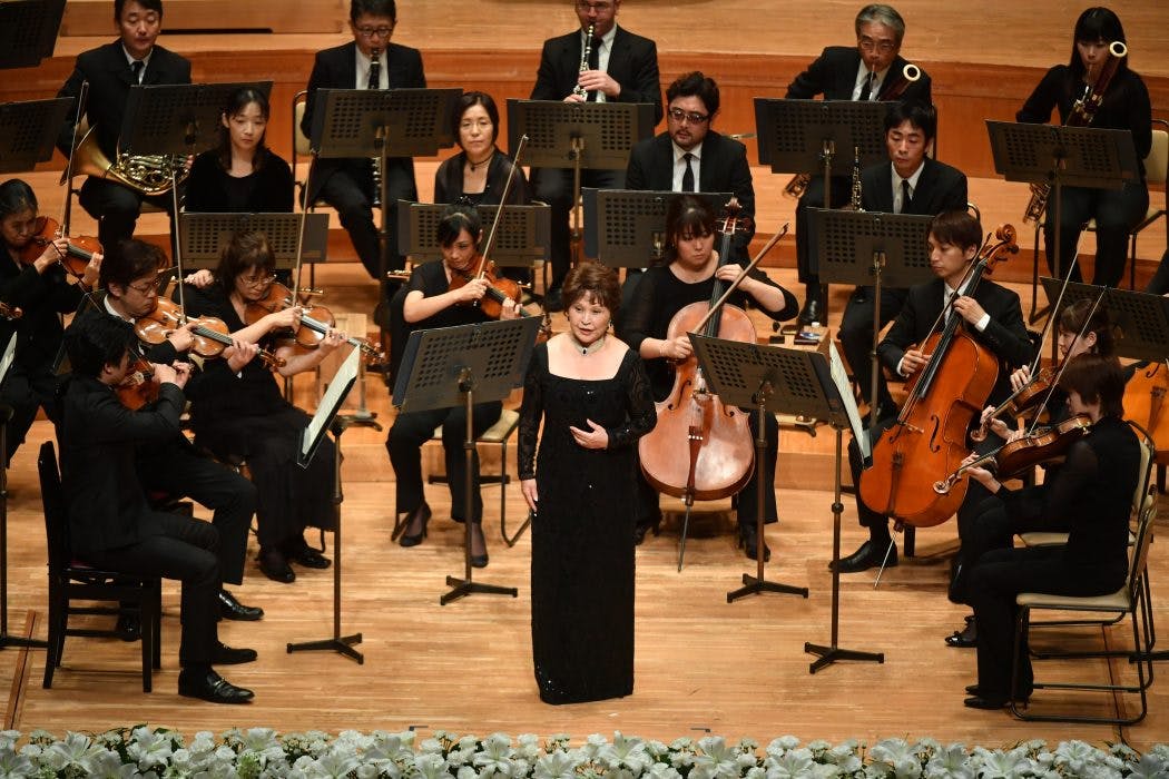 中村紘子　演奏生活５０周年記念豪華ボックス　欠品あり 中村紘子 演奏生活50周年記念豪華ボックス 欠品あり