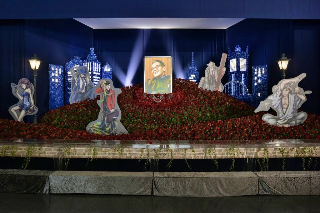 モンキー・パンチ先生の祭壇 ©「モンキー・パンチ先生を偲ぶ会」実行委員会