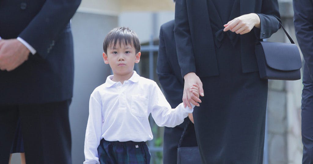 子どもの喪服の選び方｜幼児から小中高生、大学生まで詳しく解説