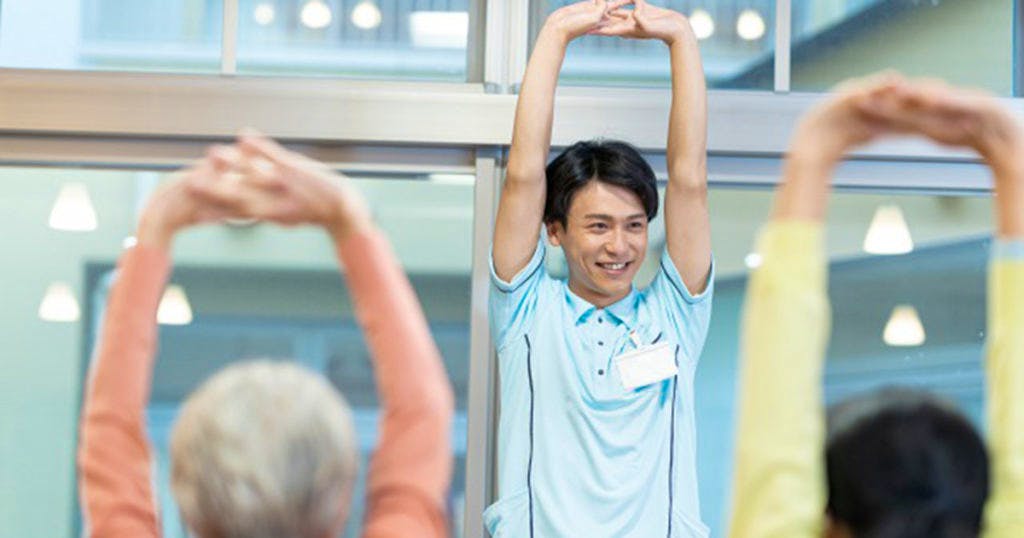 通所リハビリテーションの対象者は要介護1~5、もしくは要支援1、2と認定された者です。