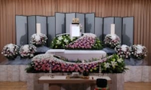 お花で送る家族葬【臨海斎場】