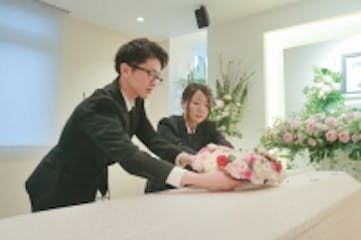 西日本典礼は人生最期の「I LOVE YOUをカタチに」します。