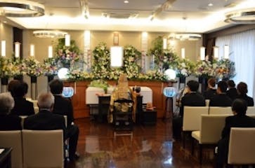 形式ではなく想いを形に、あたたかい心のこもった小さなお葬式