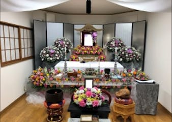 故人を偲ぶ“愛” の気持ちを大切に