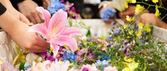 葬儀関連の各種サービスを承っております