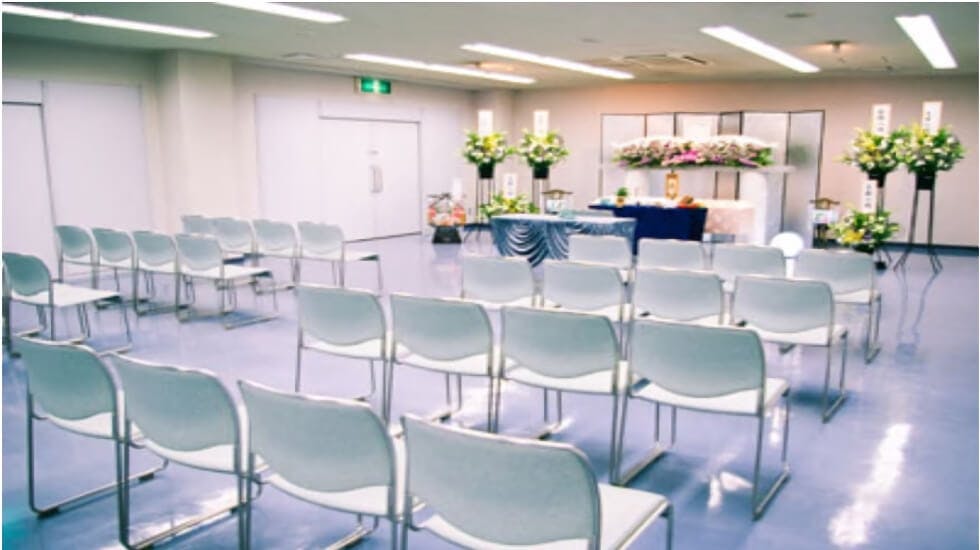 総合葬儀場 服部会館